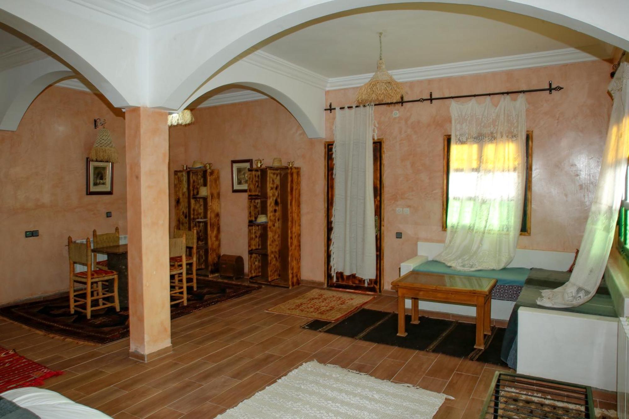 Riad Gabsi Dades Boumalne Buitenkant foto
